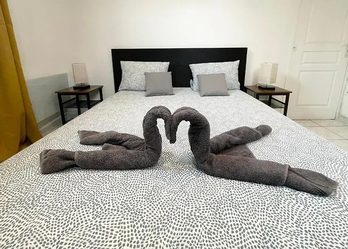 Joli Appartement Spacieux A 3 Min A Pied De La Mer